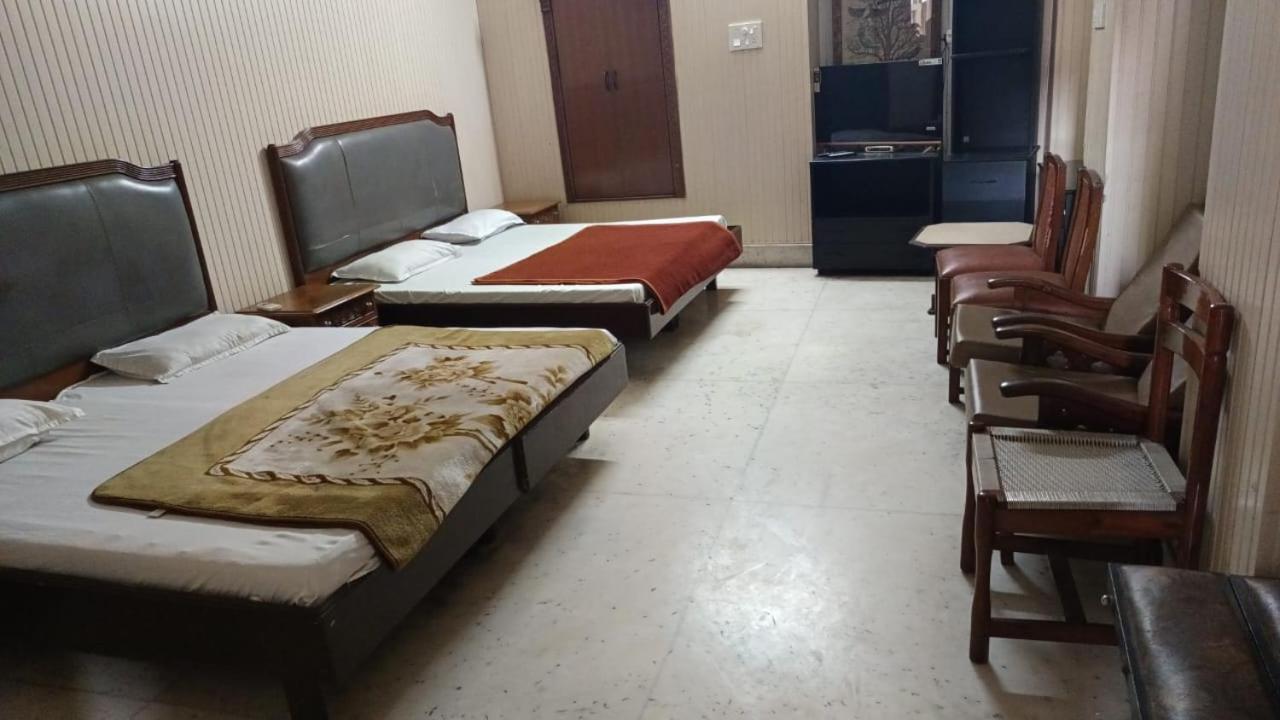 Tourist Guest House Amritsar Exteriör bild