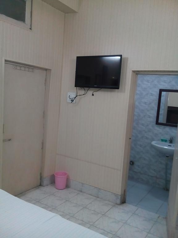 Tourist Guest House Amritsar Exteriör bild