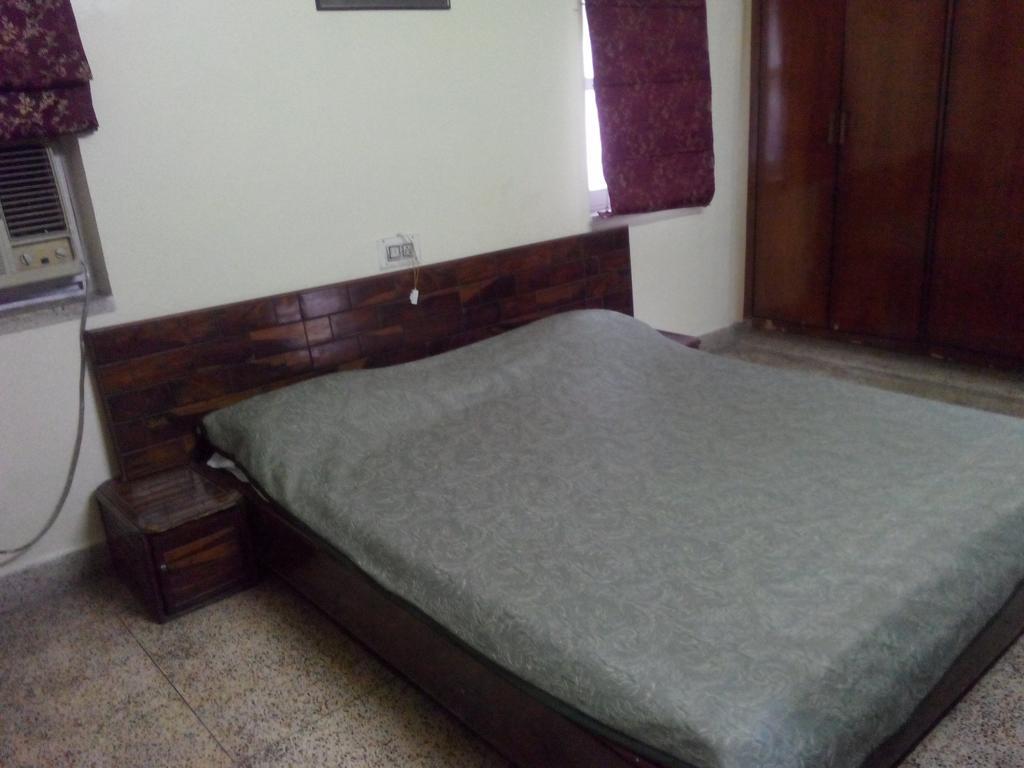 Tourist Guest House Amritsar Exteriör bild