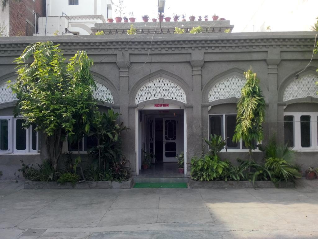 Tourist Guest House Amritsar Exteriör bild