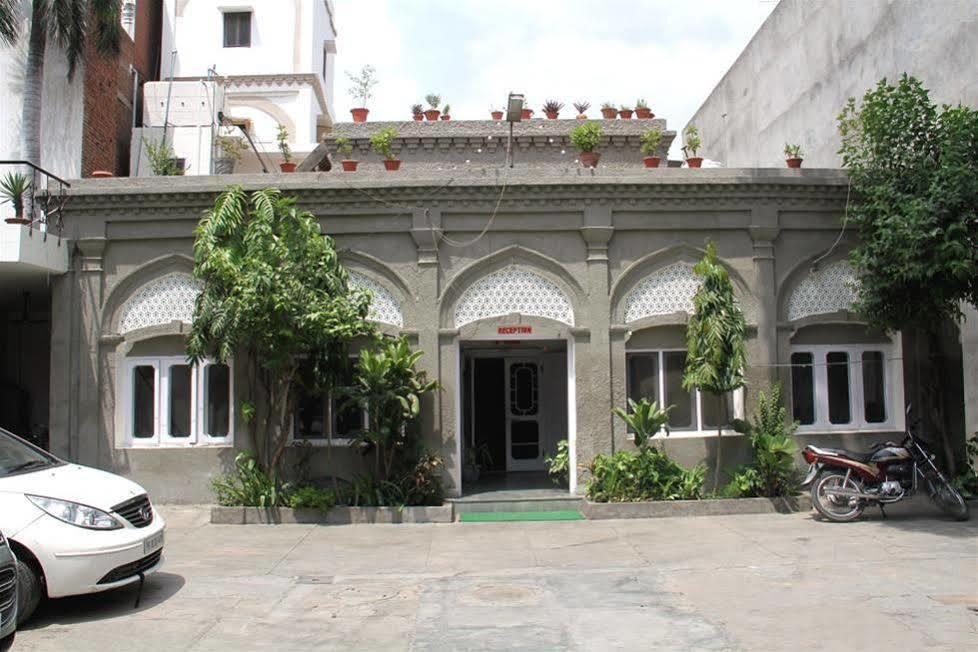 Tourist Guest House Amritsar Exteriör bild